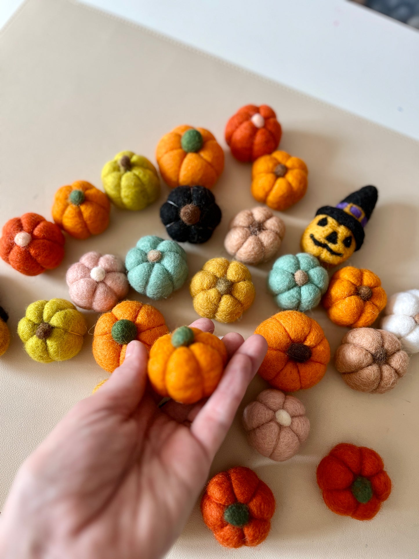 One Felt Pumpkin