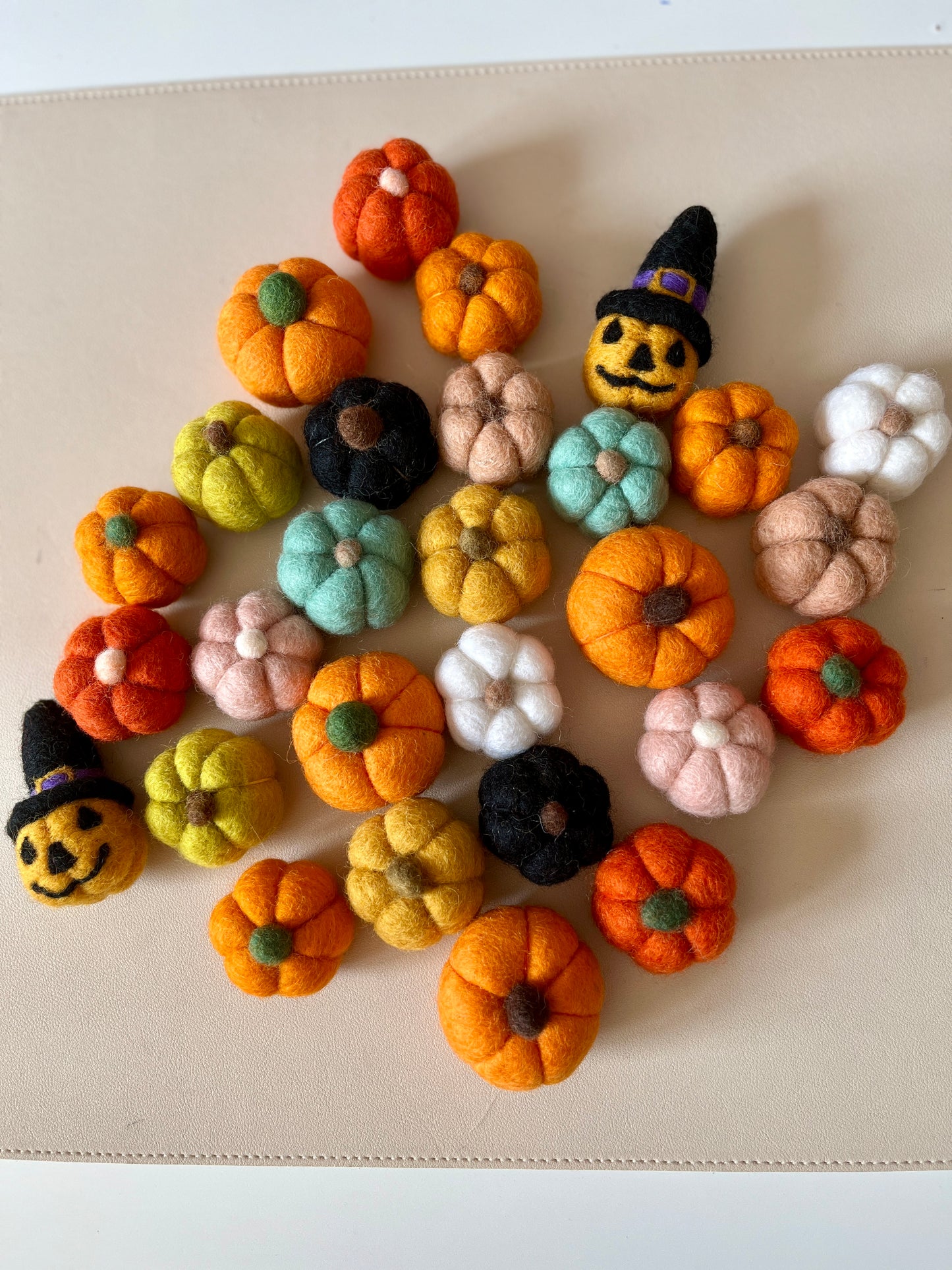 One Felt Pumpkin