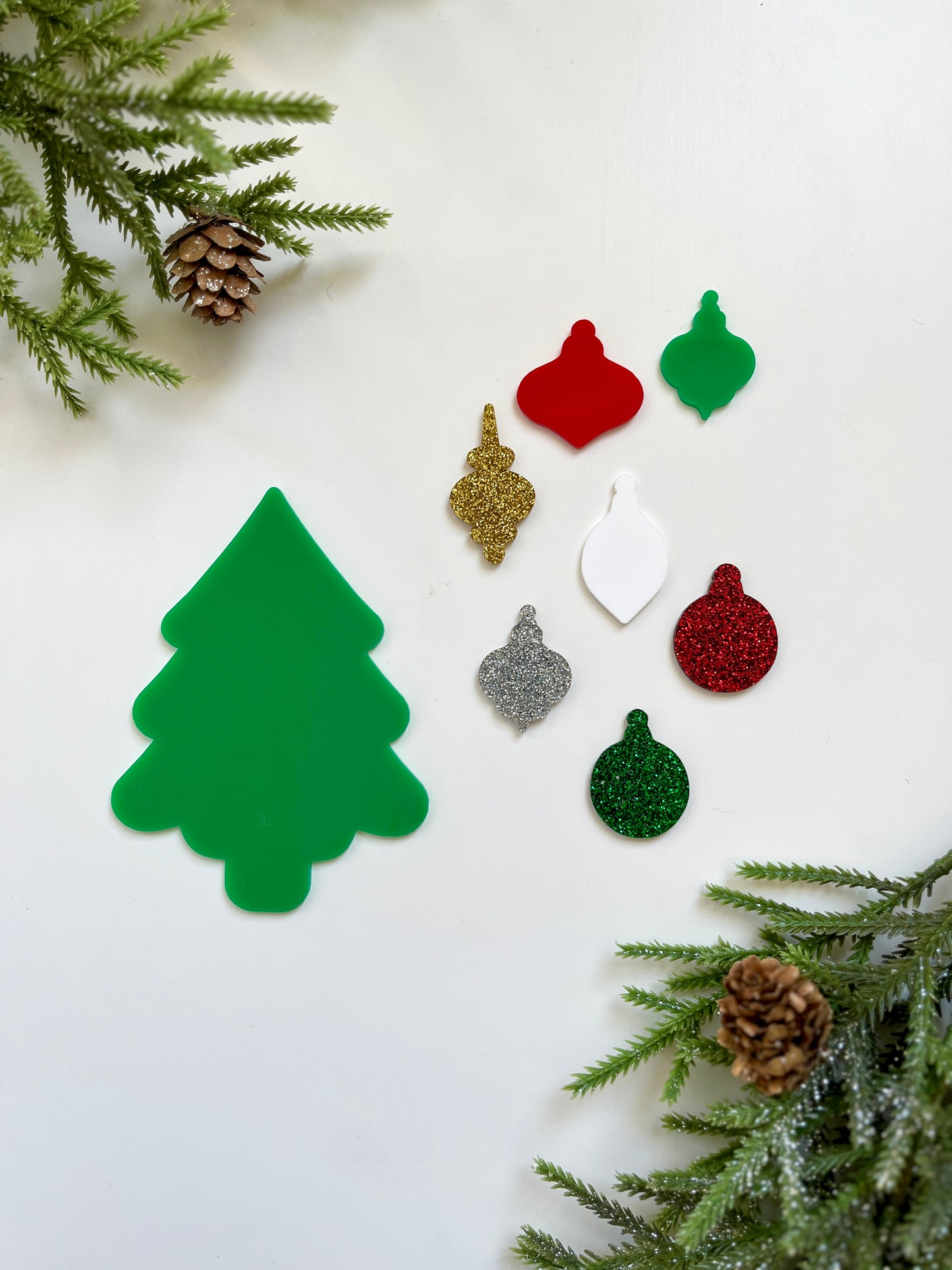 Little Dry Erasables - Tree with Ornaments